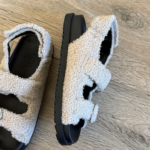 ZARA /  Sherpa Sandals w/ Velcro Back Strap - Picture 8 of 10